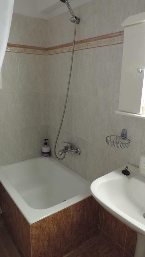 Penthouse Deluxe Apartment At Piraeus Ngoại thất bức ảnh